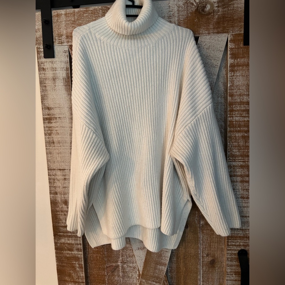 H&M Cream Turtleneck Sweater